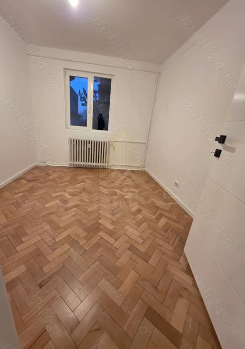 3 camere ,decomandat, 67 mp, balcon, zona Piata Hermes, Gheorgheni