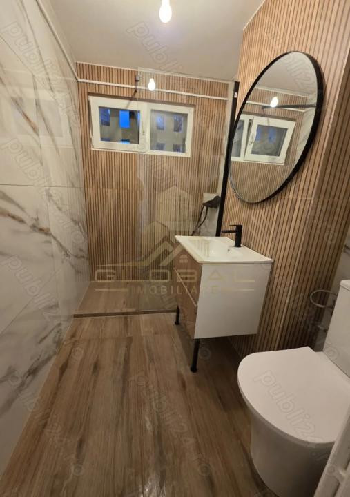 3 camere ,decomandat, 67 mp, balcon, zona Piata Hermes, Gheorgheni