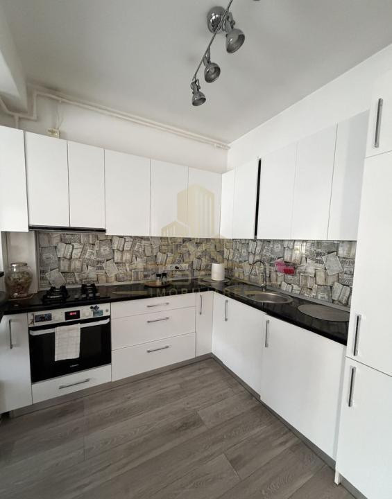 2 camere , 64 mp,  terasa, zona Europa