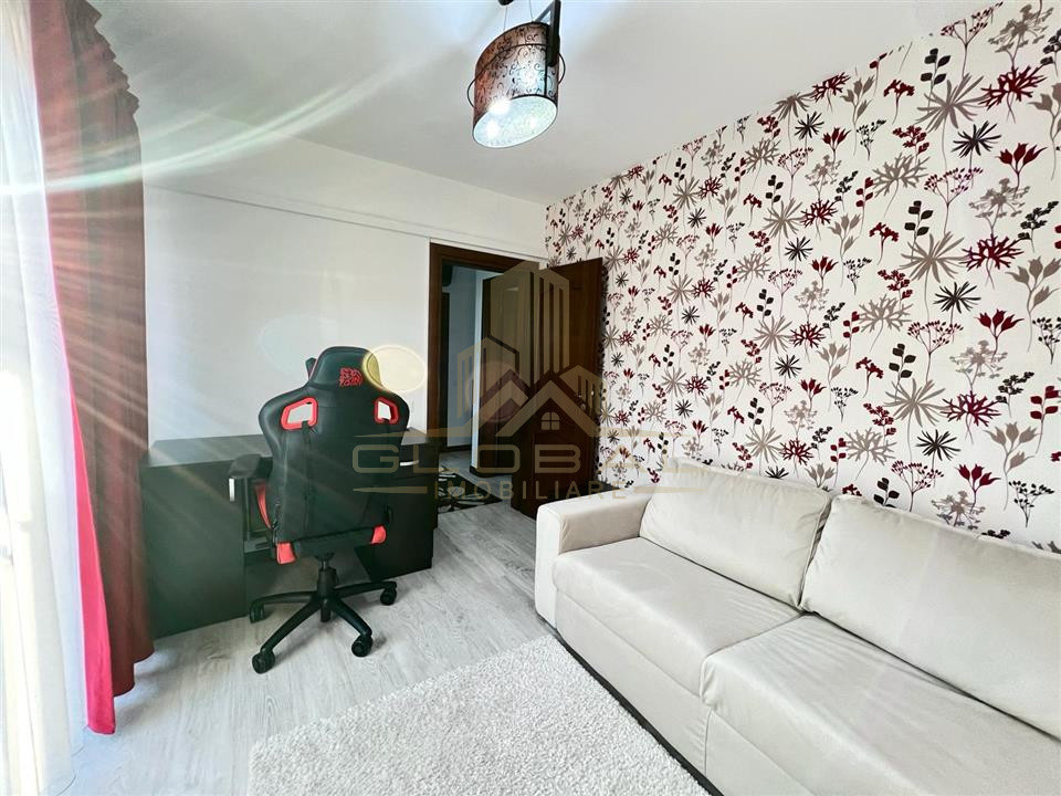 3 camere 2 NiveleTotul Nou Parcarezona Centrala str Gheorghe MarimescuUMF