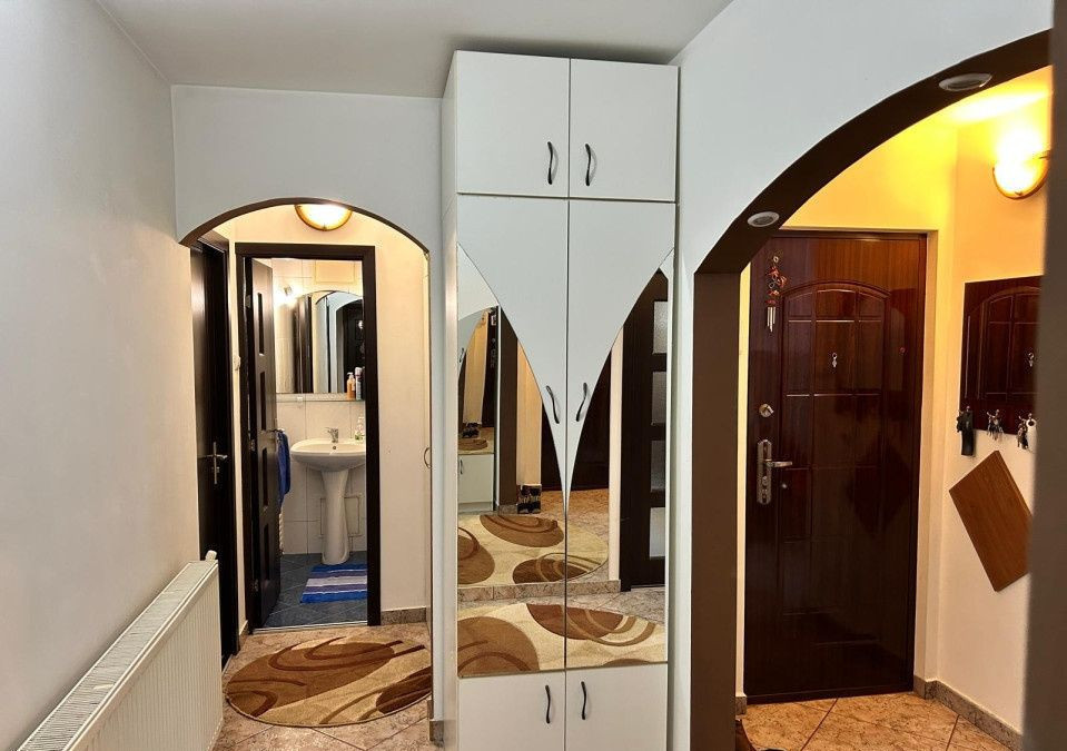4 camere, decomandat, etaj 1, 77 mp, 2  bai, Marasti