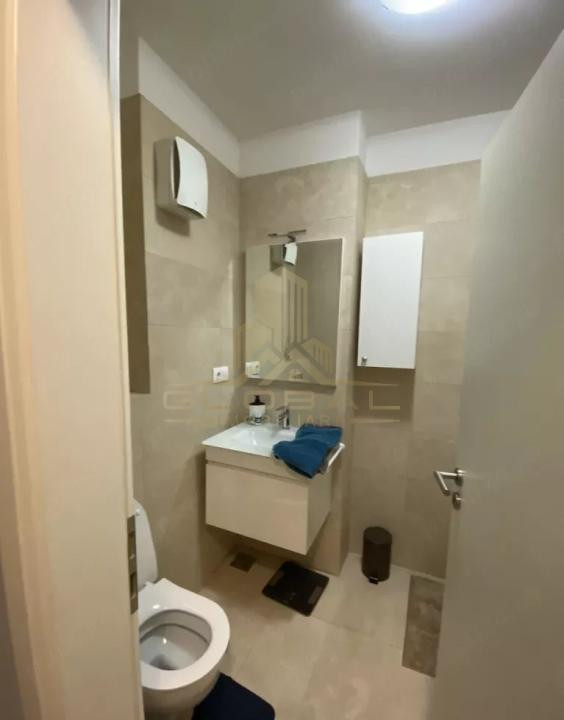 3 camere , 80 mp, parcare  terasa, zona str.Aleea Slanic, Gheorgheni