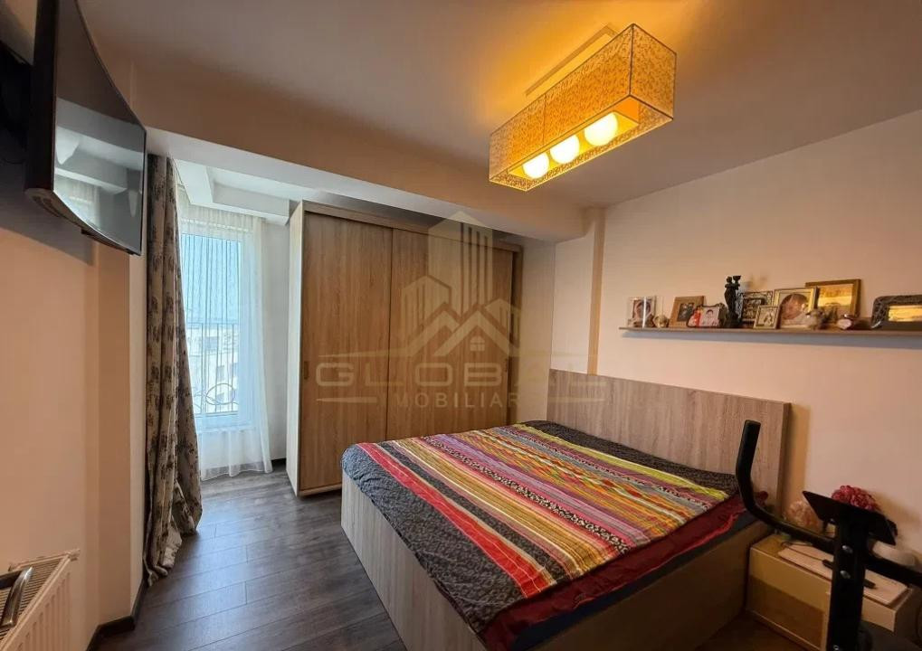 3 camere ,91 mp,  terasa, 2 parcari, zona str.Jozsef Attila, Andrei Muresanu