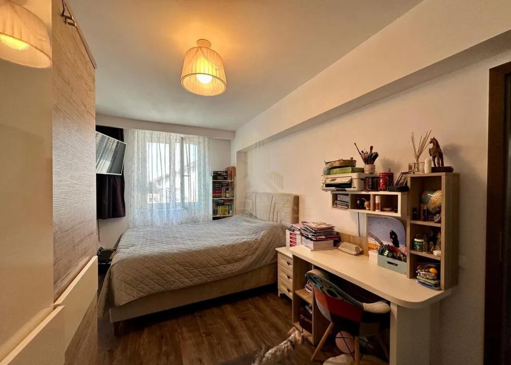 3 camere ,91 mp,  terasa, 2 parcari, zona str.Jozsef Attila, Andrei Muresanu